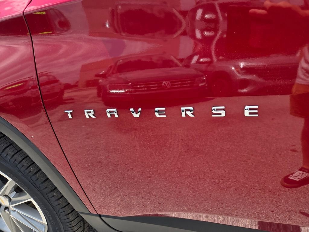 2023 Chevrolet Traverse 1LT - Photo 4