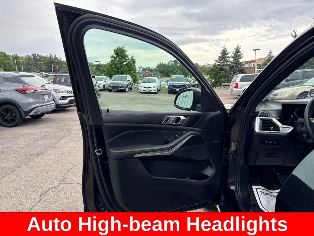 Used 2024 Black BMW xDrive40i image 17