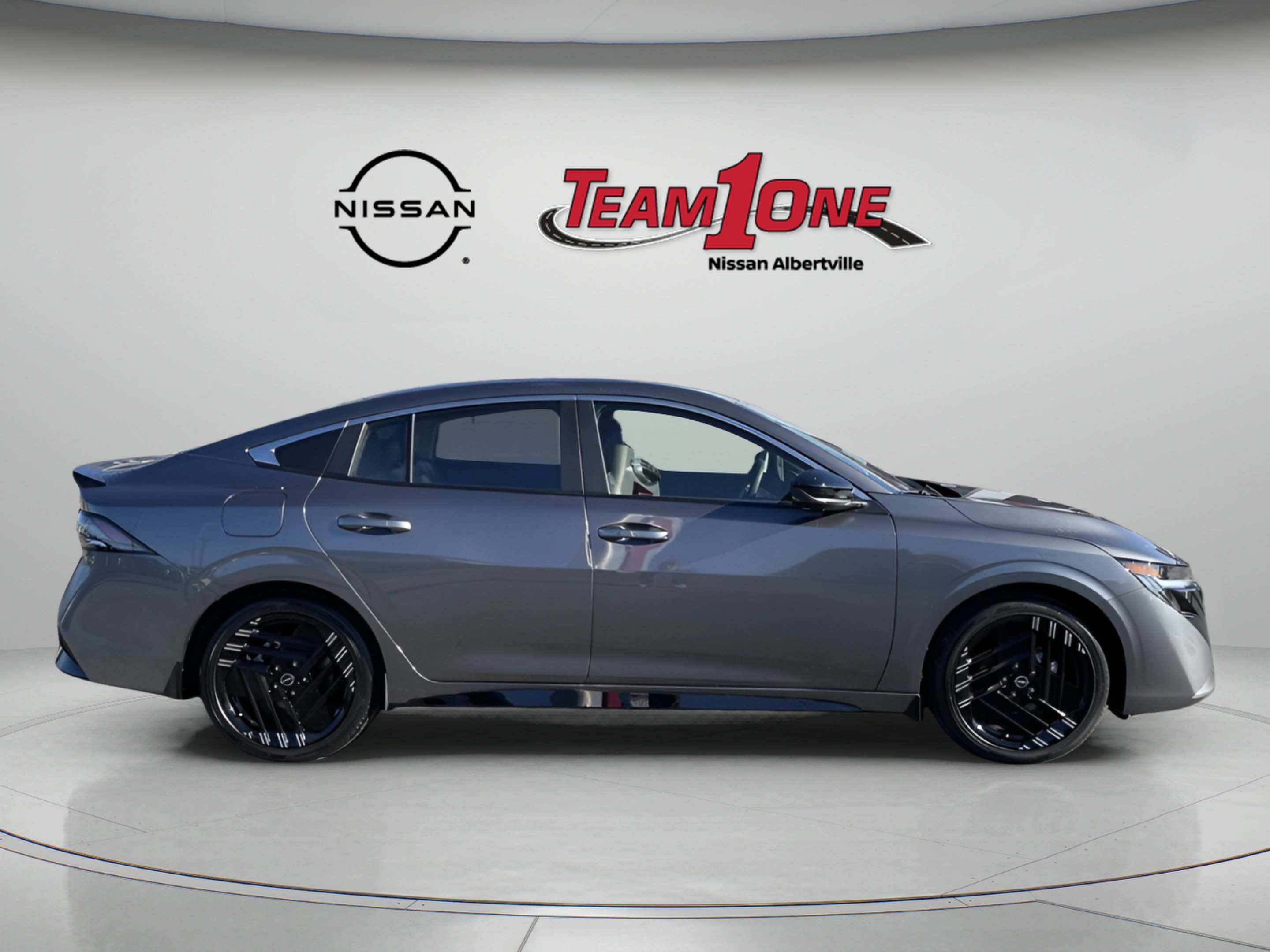 2026 Nissan Sentra SR - Photo 5