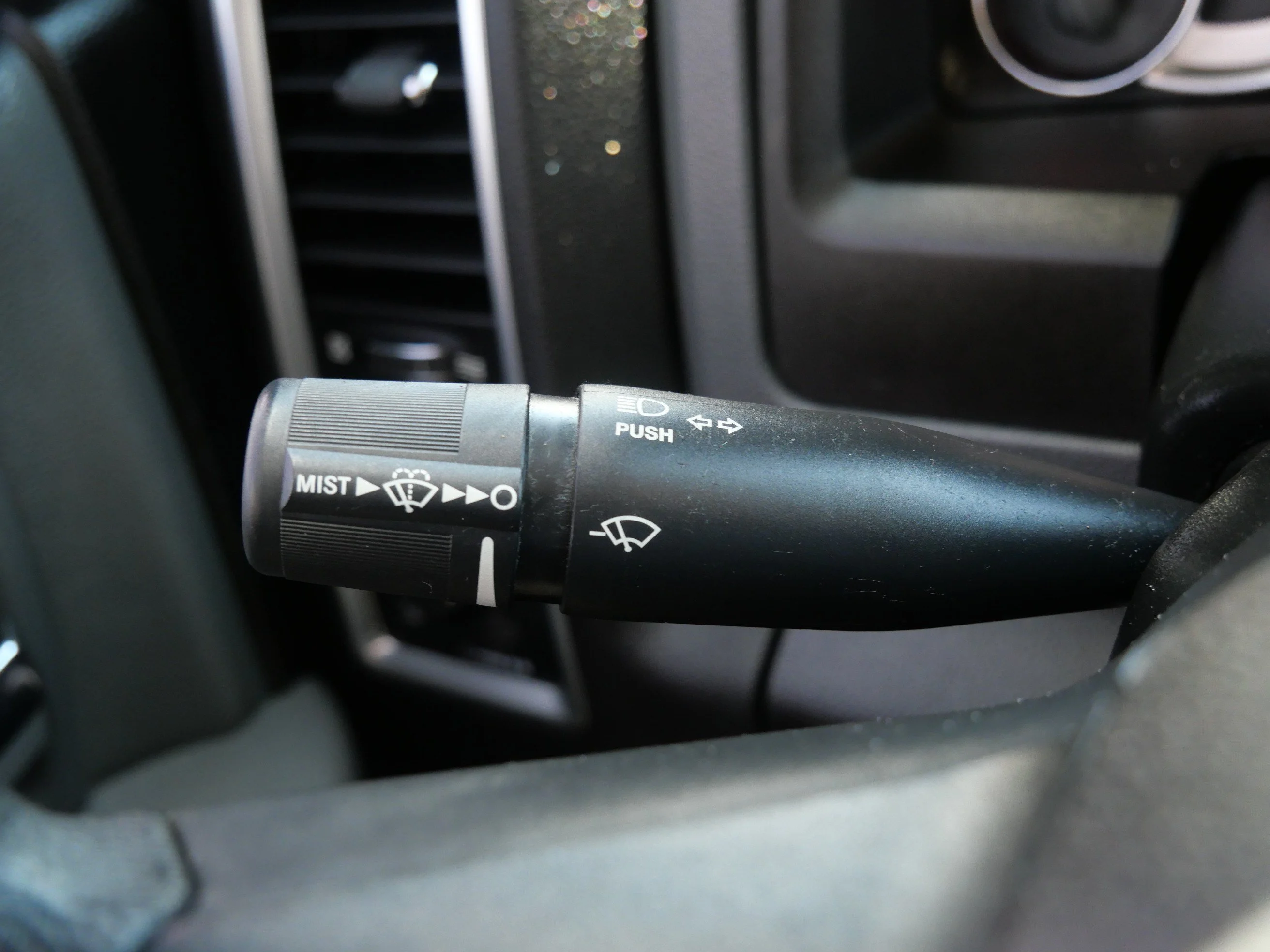 Used 2019 Granite Crystal Metallic Clearcoat Ram Warlock image 31