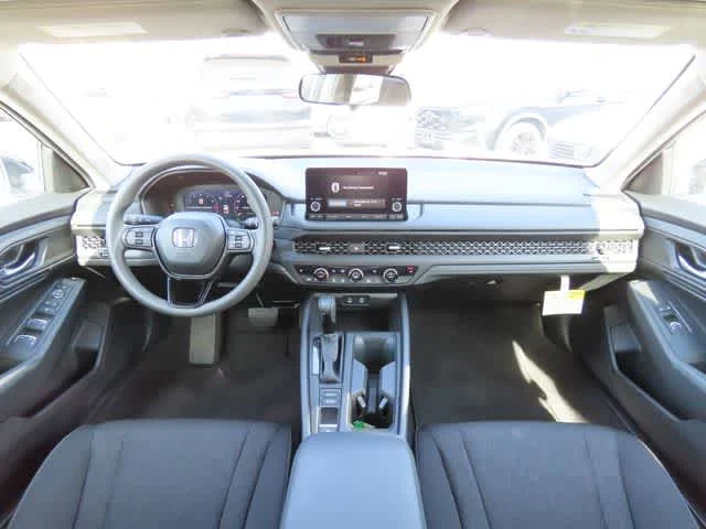 2025 Honda Accord SE - Photo 16