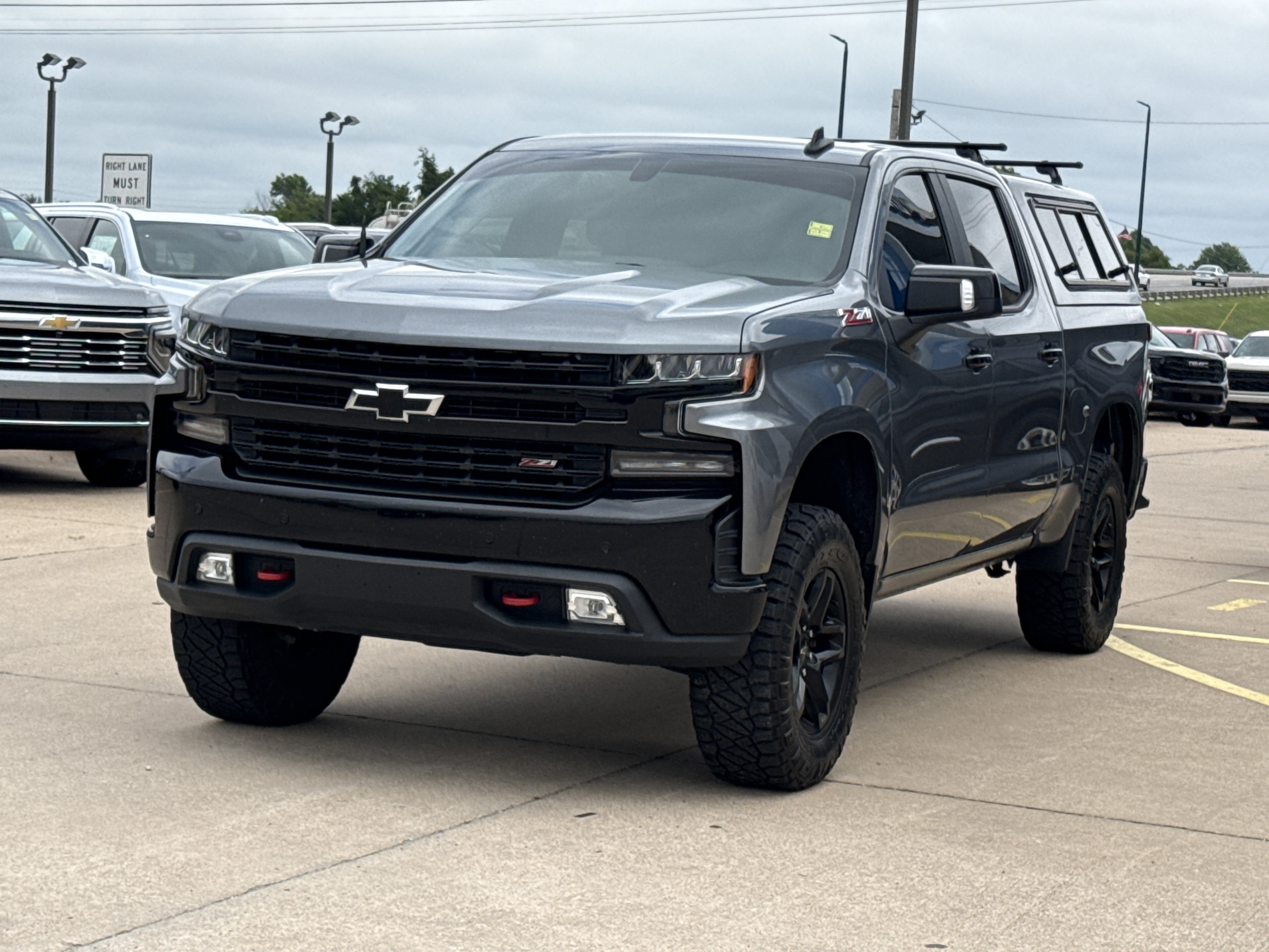 Used 2021 SATIN STEEL METALLIC Chevrolet LT Trail Boss image 11
