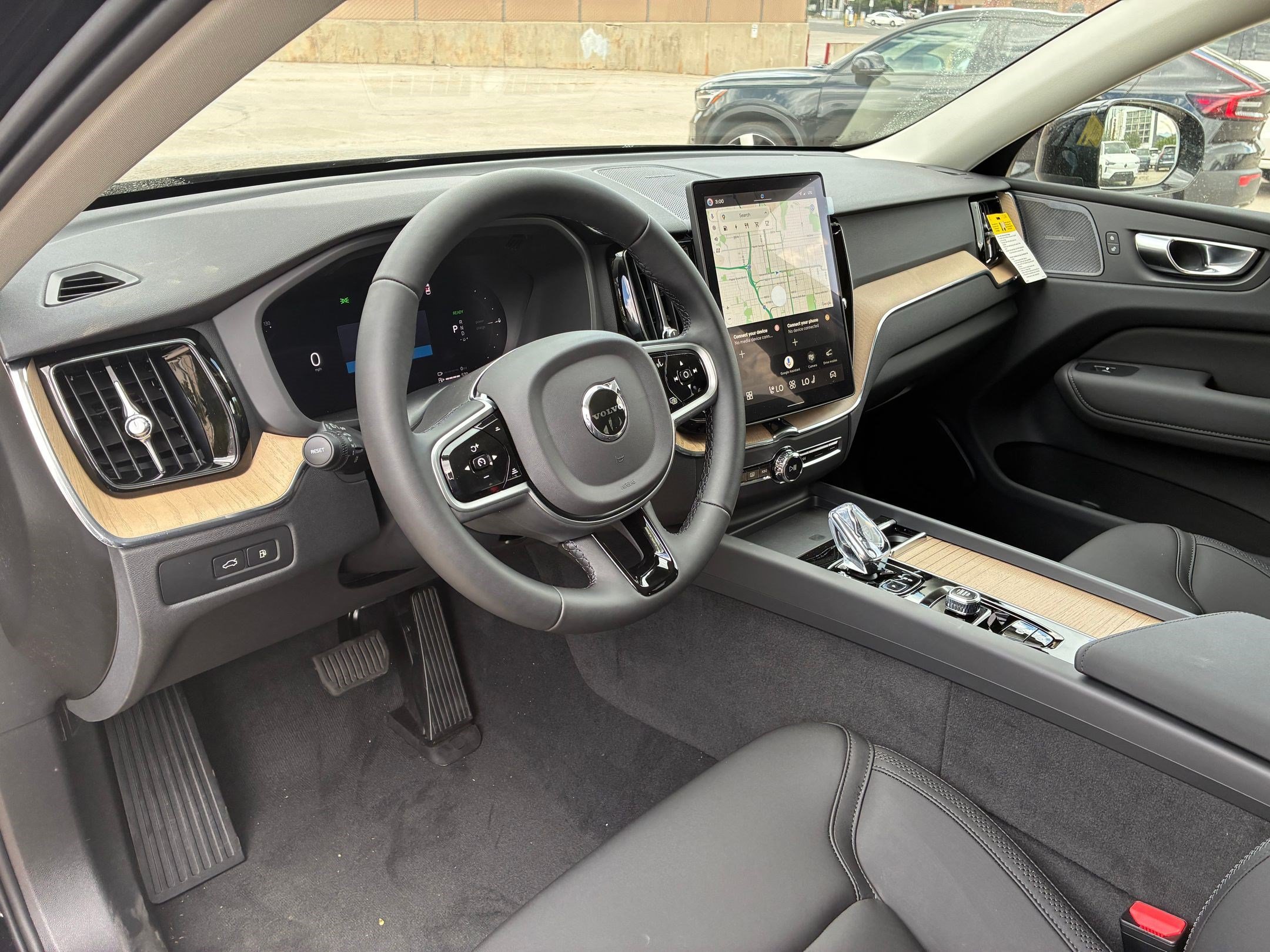 New 2026 Onyx Black Volvo Plus image 12
