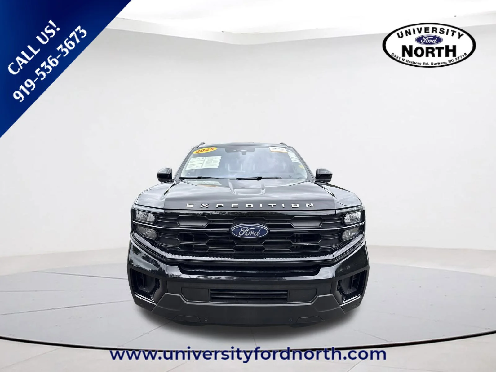 Used 2025 Agate Black Metallic Ford Active image 2