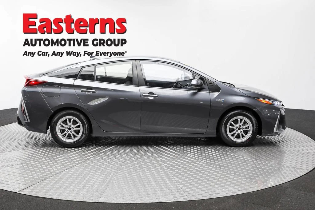 Used 2021 Gray Toyota LE image 4