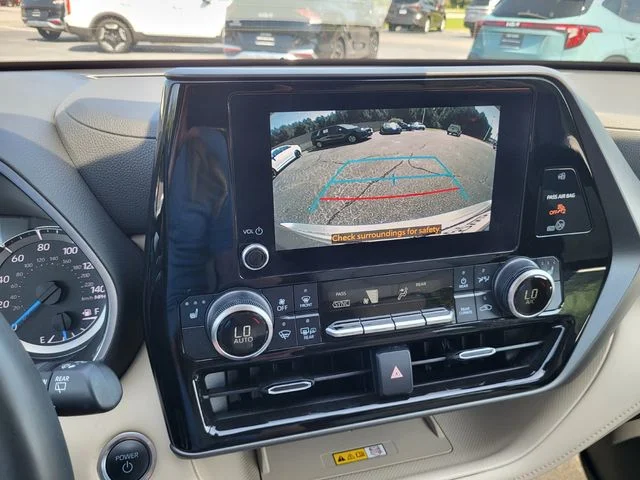 Used 2024 Silver Toyota XLE image 19