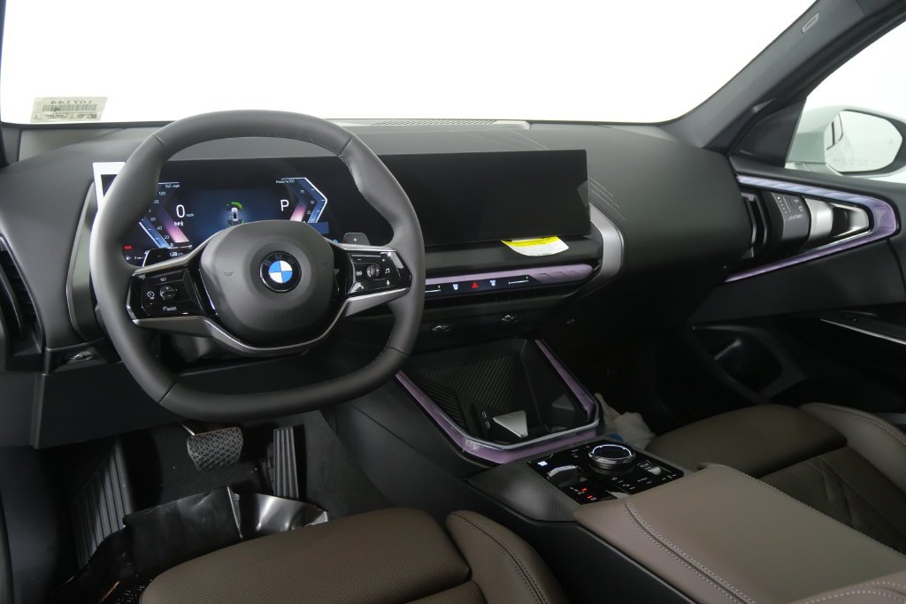 New 2026 Alpine White BMW 30 xDrive image 18