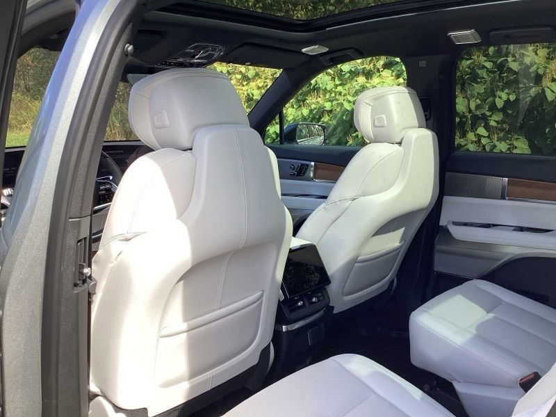 2026 Cadillac VISTIQ Luxury - Photo 13