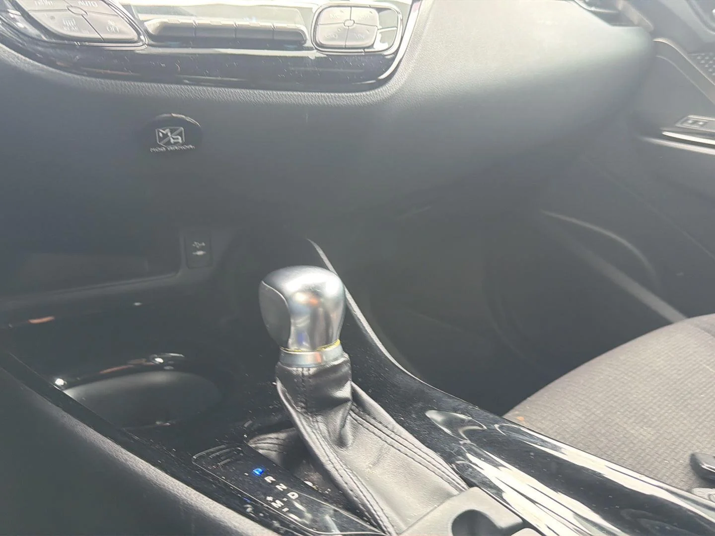 Used 2019 Silver Knockout Metallic Toyota XLE image 15