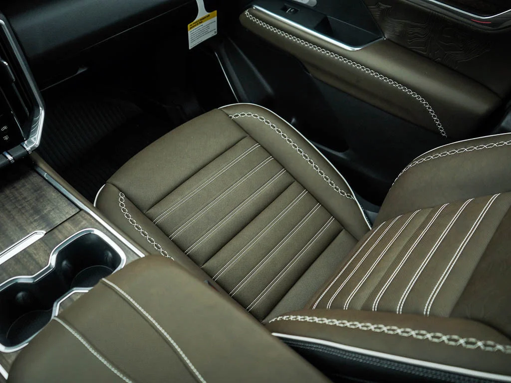 2026 GMC Acadia Denali Ultimate - Photo 27