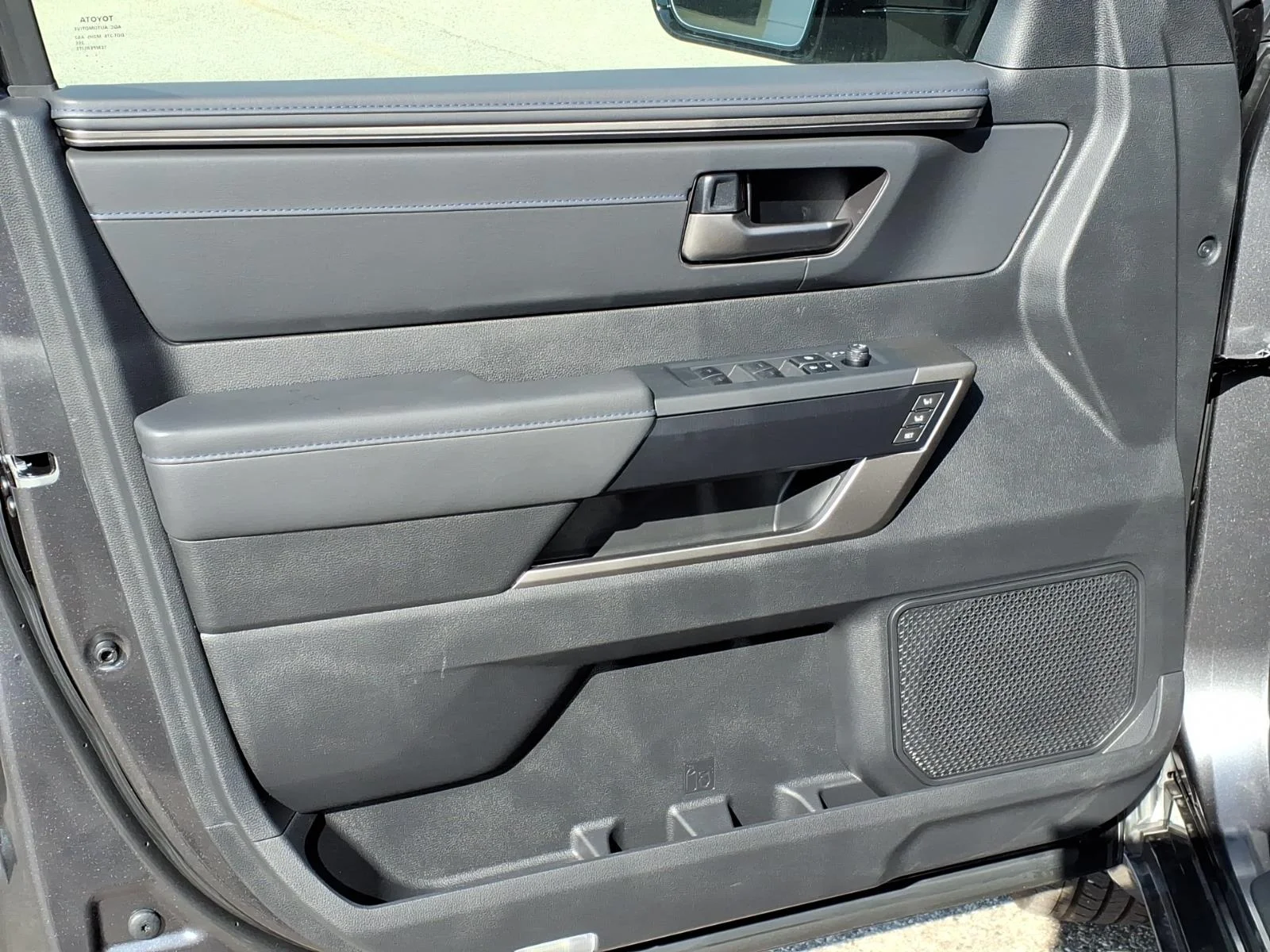 2026 Toyota Tundra Platinum - Photo 8