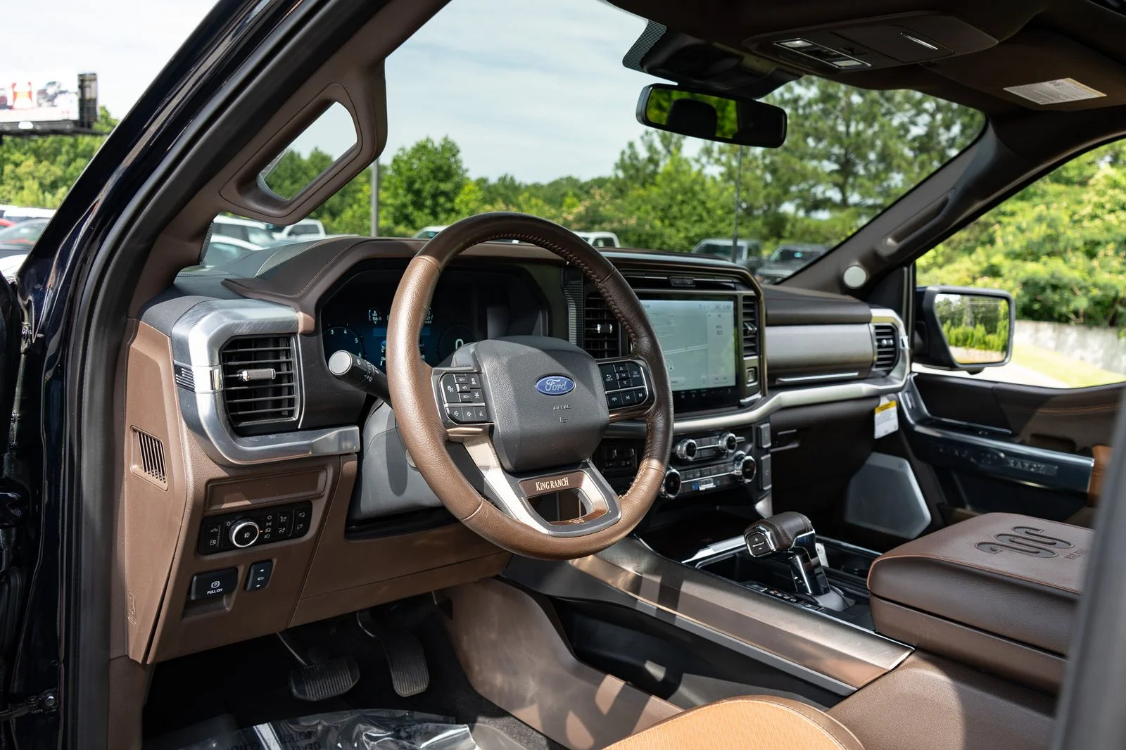 Used 2025 Blue Ford King Ranch image 26