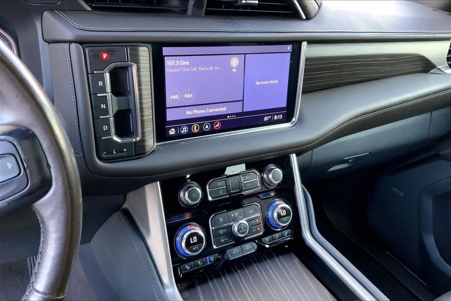Used 2021 White Frost Tricoat GMC Denali image 6