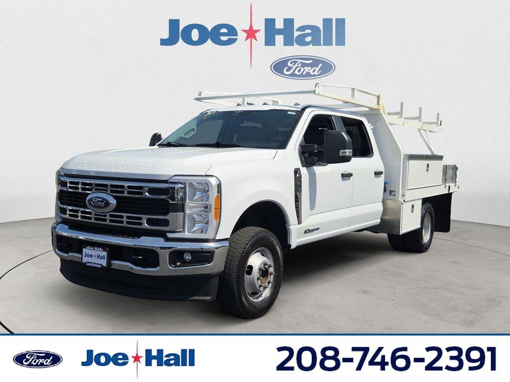 2023 Ford F-350 Super Duty Chassis Cab