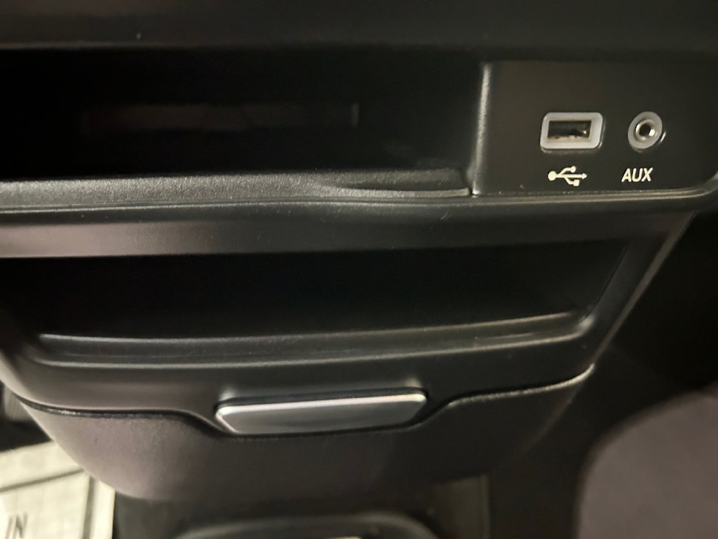 Used 2018 Red Chrysler Touring Plus image 30