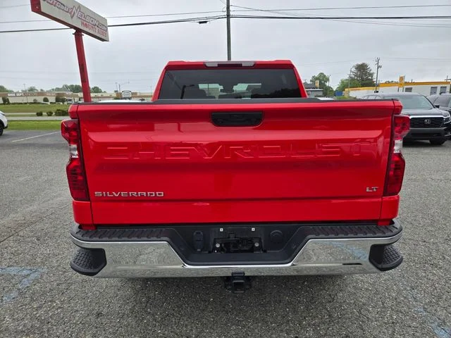 Used 2025 Red Chevrolet LT image 8