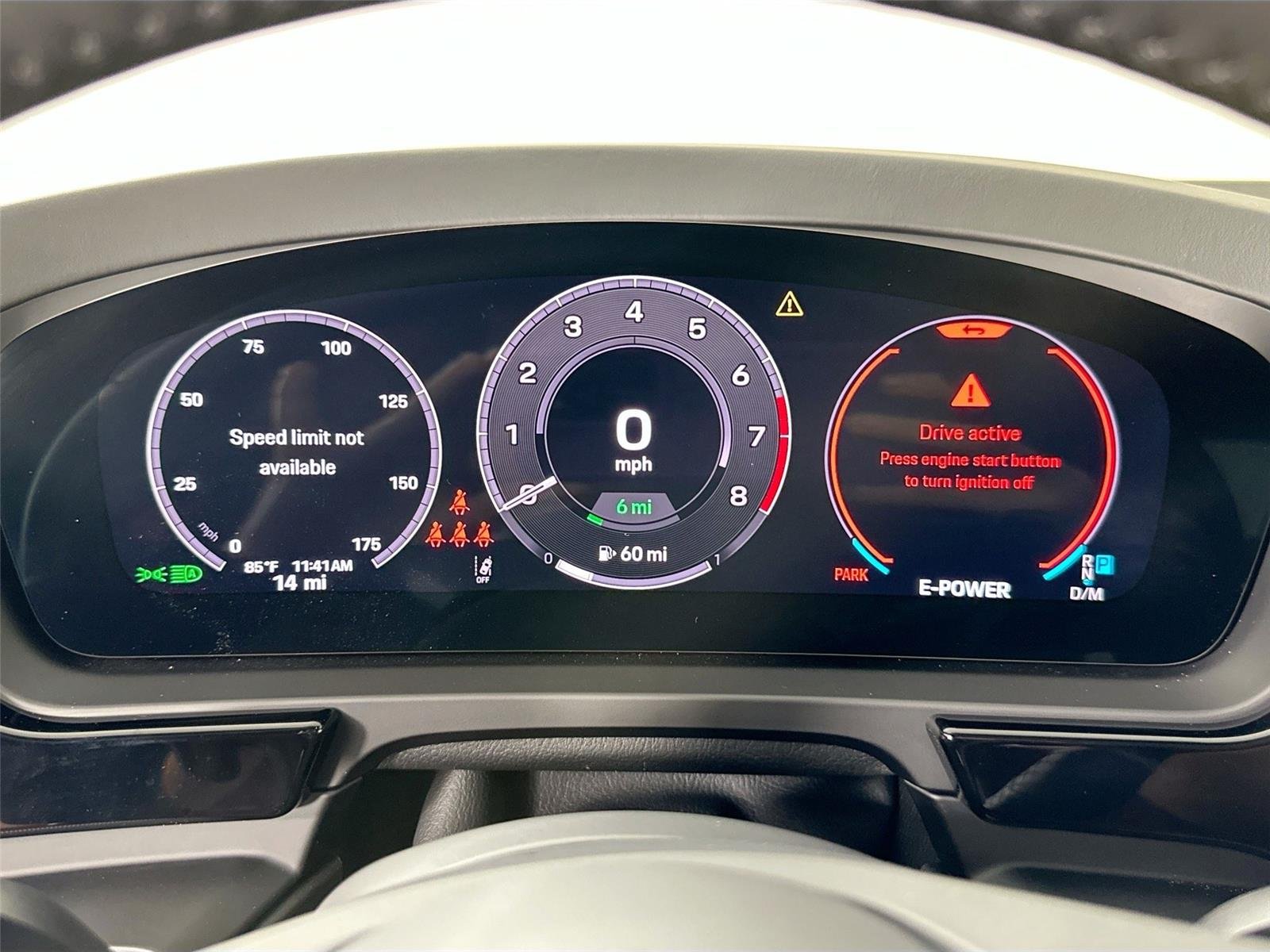 New 2026 White Porsche Cayenne E-Hybrid Coupé image 19