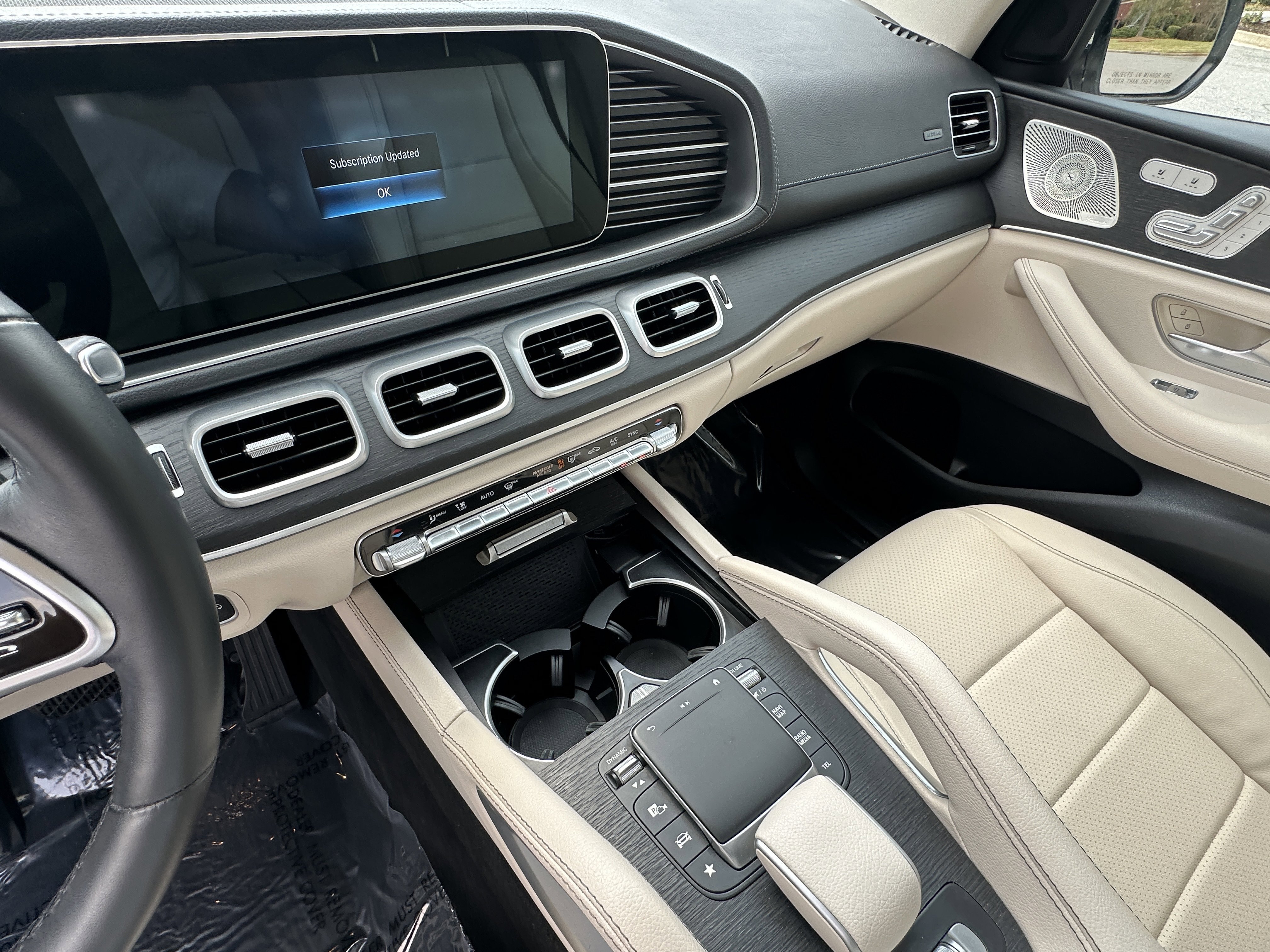 Used 2023 White Mercedes-Benz GLS 450 image 32