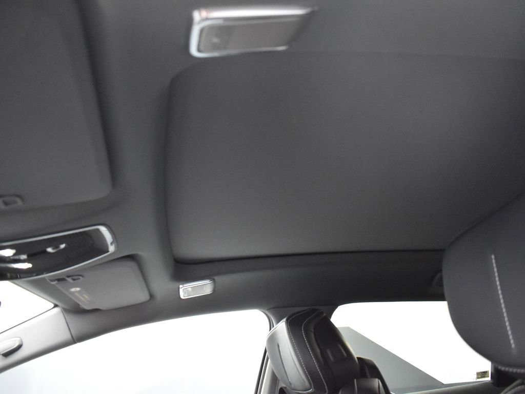 2026 CADILLAC OPTIQ - Image 22