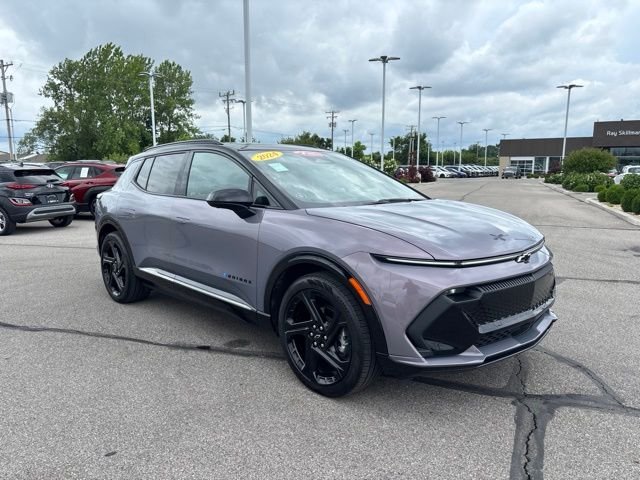 Used 2024 Galaxy Gray Metallic Chevrolet RS image 33