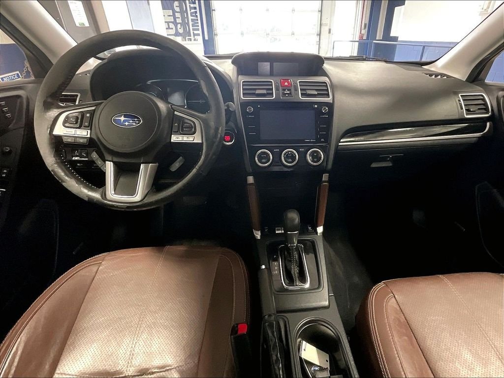 Used 2018 Gray Subaru 2.5i Touring image 21
