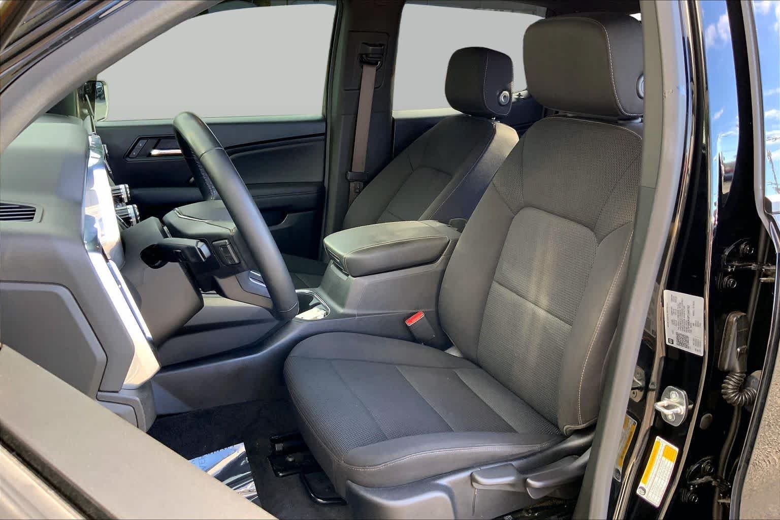 Used 2023 Onyx Black GMC 2WD Elevation image 7