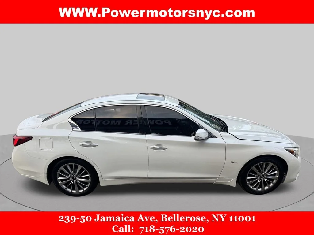 Used 2018 White INFINITI 3.0t LUXE image 6
