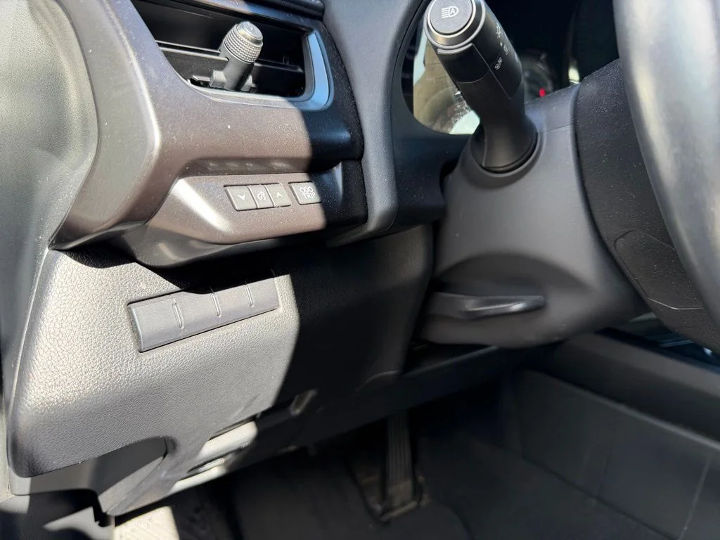 Used 2022 White Lexus 250h Base image 18