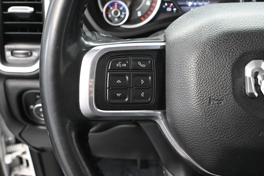 Used 2022 White Ram Laramie image 28