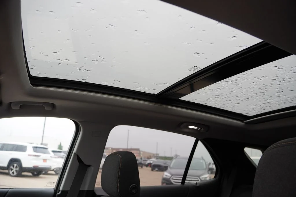 Used 2019 Summit White Chevrolet LT image 5