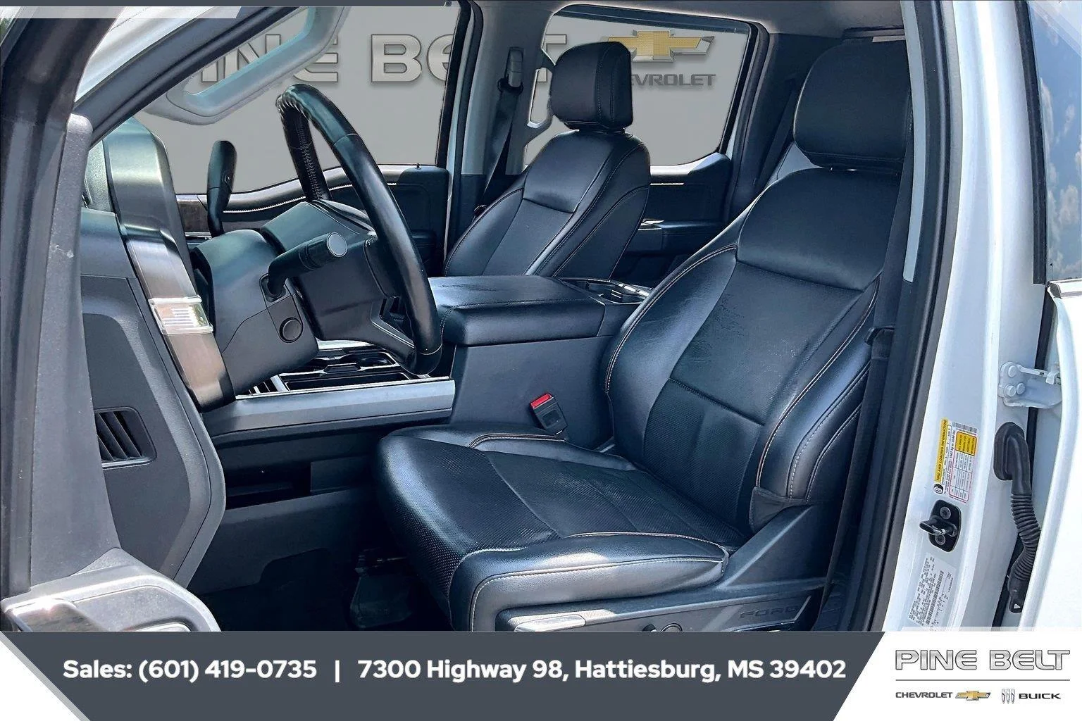 Used 2024 White Ford LARIAT image 19
