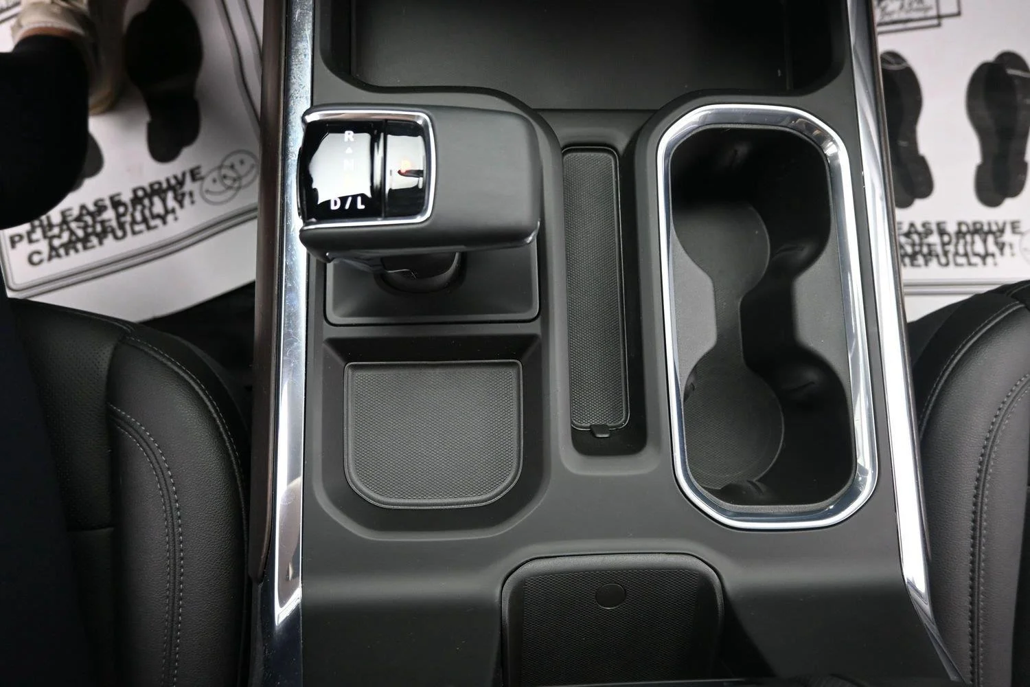 Used 2023 ONYX BLACK GMC SLT image 31