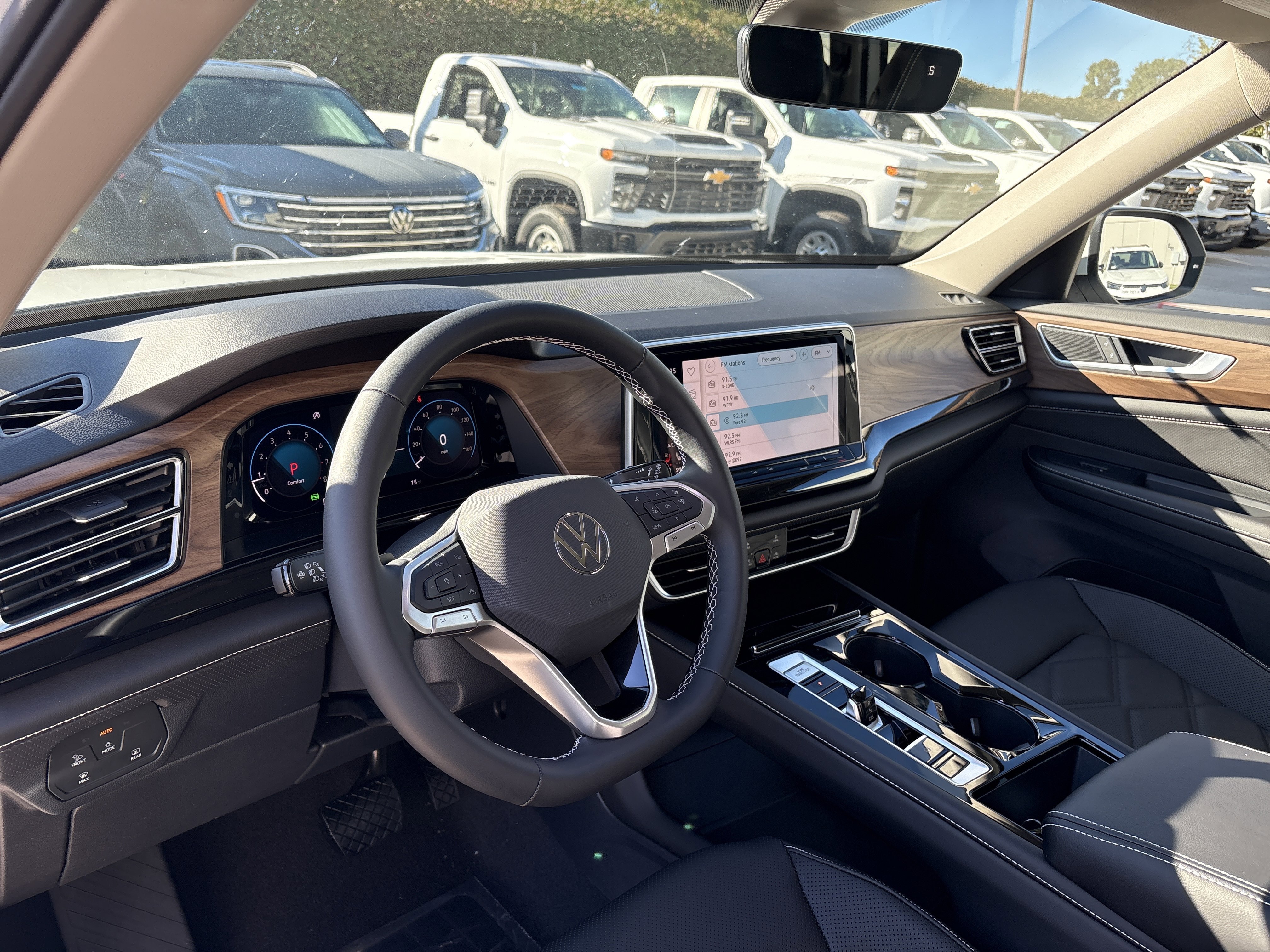 2026 Volkswagen Atlas SE w/Tech - Photo 11