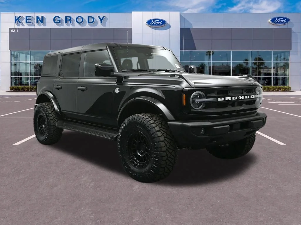 2026 Ford Bronco Outer Banks 4x4's photo