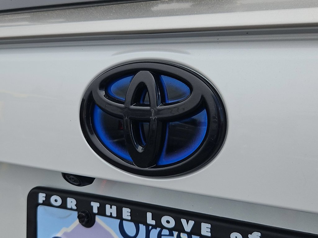 Used 2024 Wind Chill Pearl/Midnight Black Metallic Toyota XSE image 25