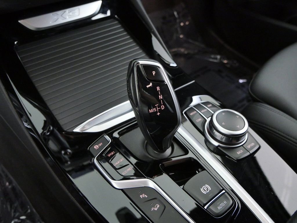 Used 2021 Jet Black BMW xDrive30i image 45