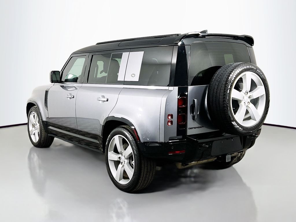 Used 2024 Eiger Gray Metallic Land Rover X-Dynamic SE image 7
