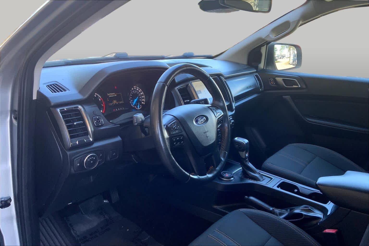 Used 2022 Iconic Silver Ford XLT image 17