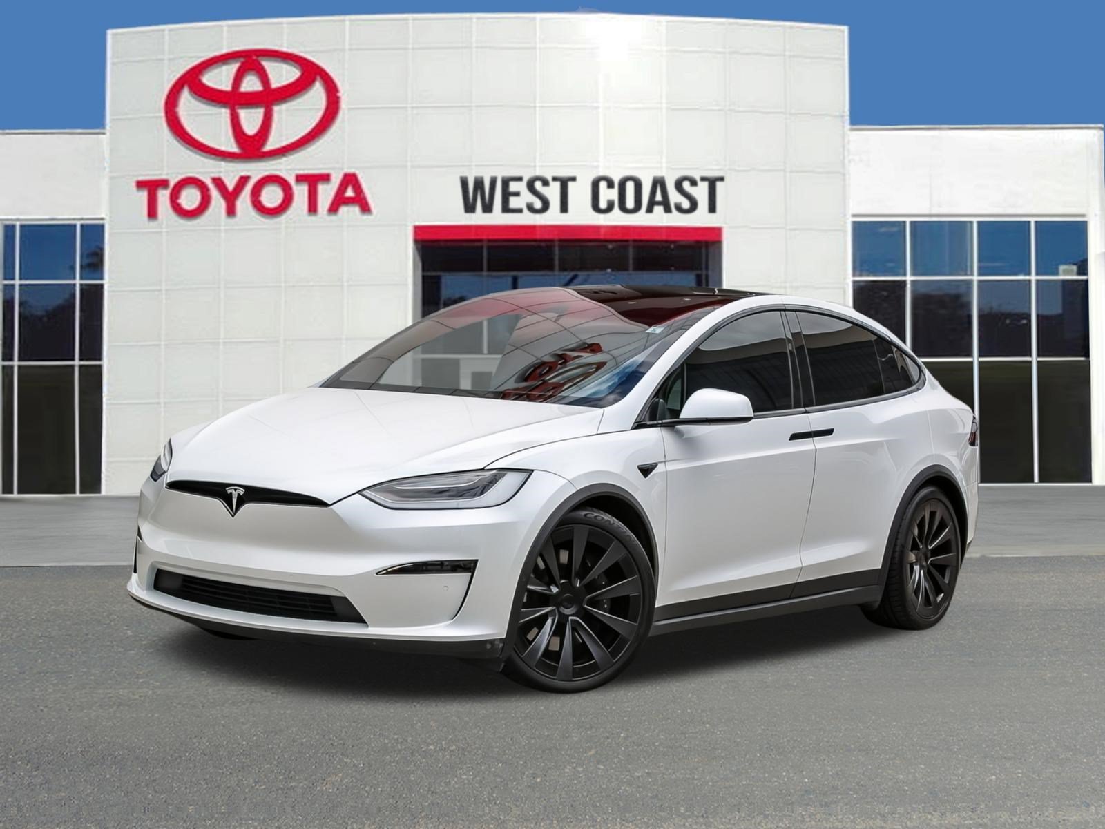 2023 Tesla Model X Long Range's photo