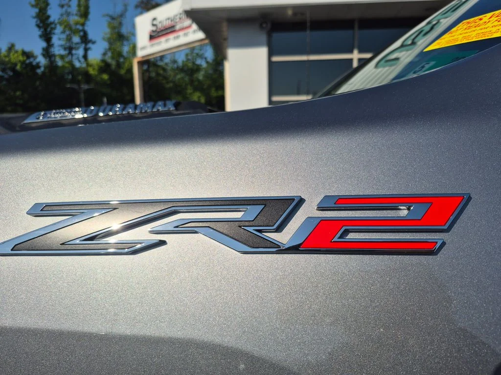 Used 2025 Gray Chevrolet ZR2 image 15