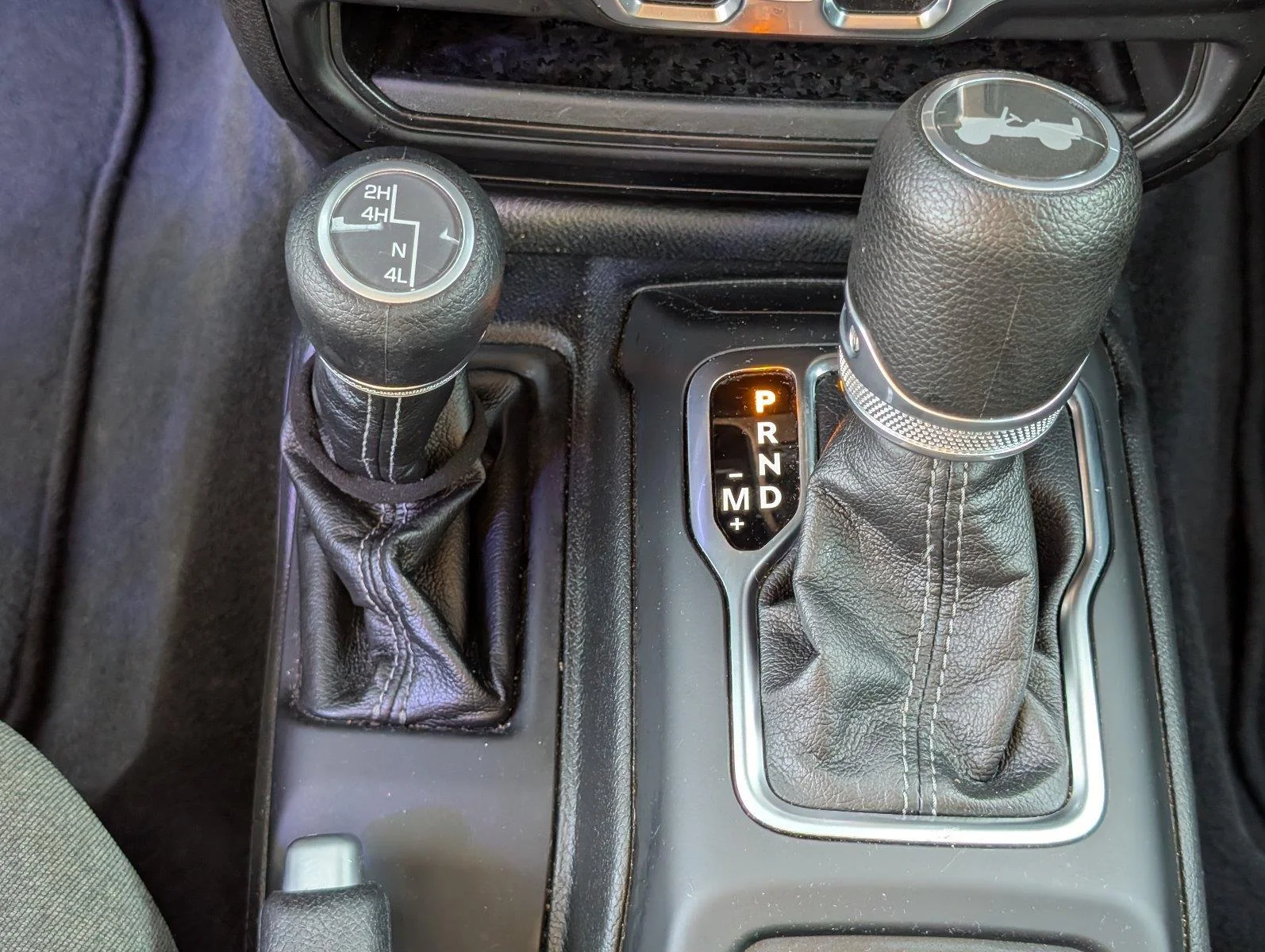 Used 2025 Black Clearcoat Jeep Sahara image 23