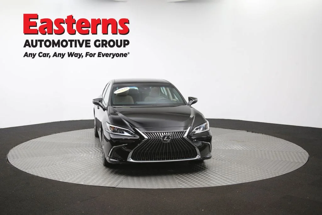 Used 2020 Black Lexus 350 Luxury image 55