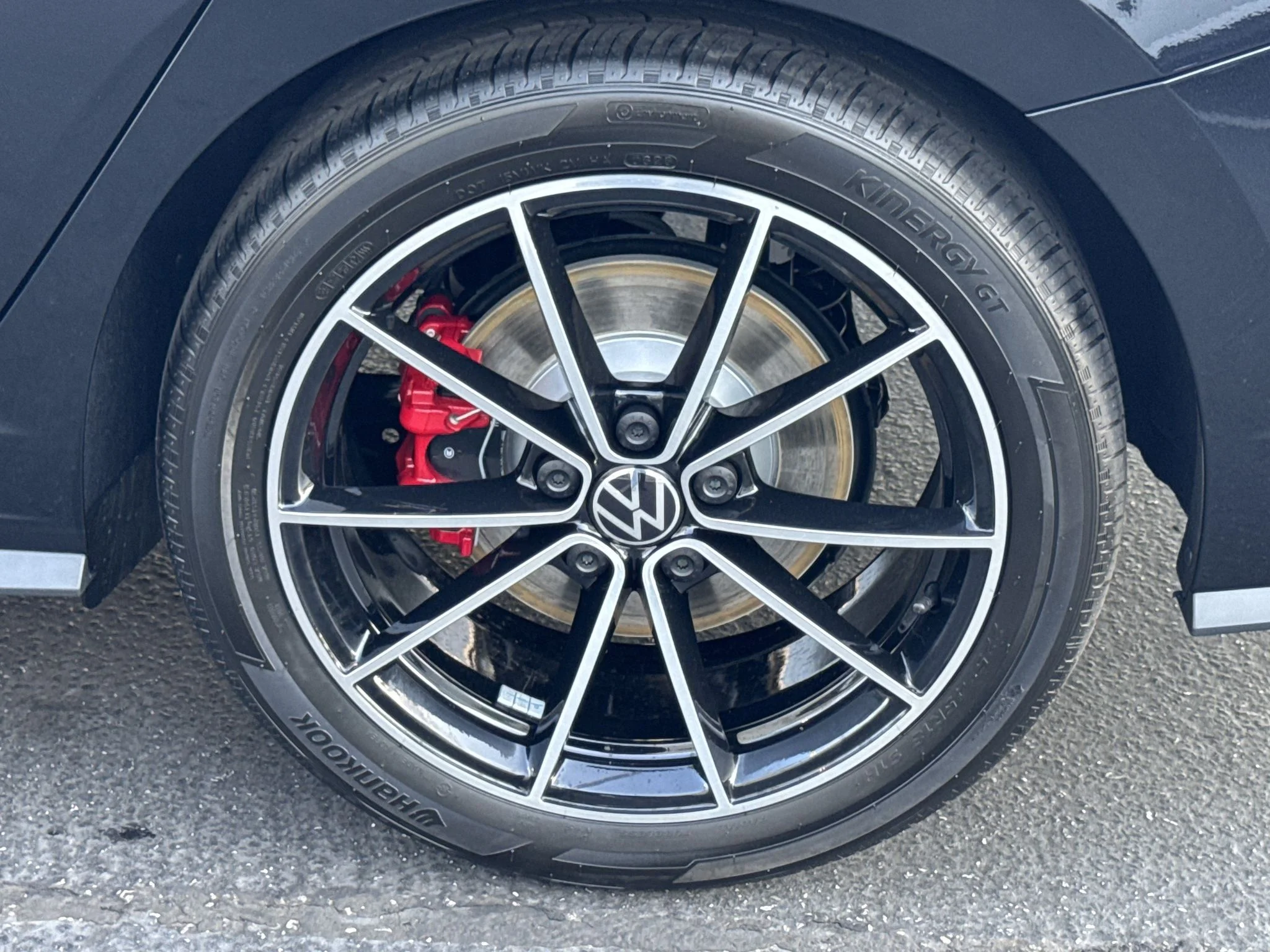 New 2026 Deep Black Pearl Volkswagen Autobahn image 10