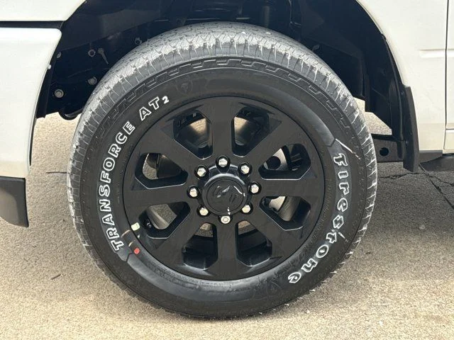 New 2026 Bright White Clear-Coat Exterior Paint RAM Laramie image 19
