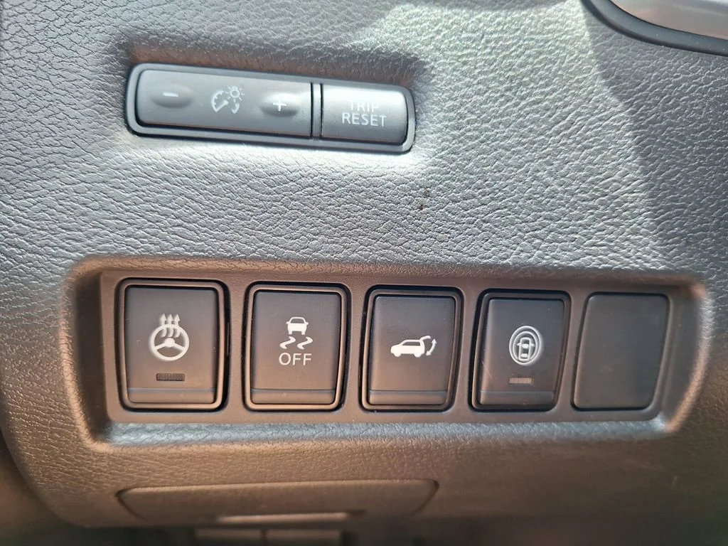 Certified Used 2024 Gray Nissan SL image 12