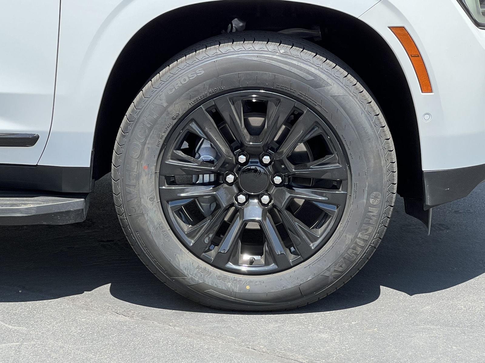 2025 GMC Yukon XL Denali - Photo 16