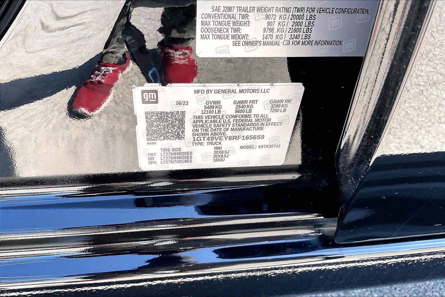 Used 2024 Onyx Black GMC AT4 image 35