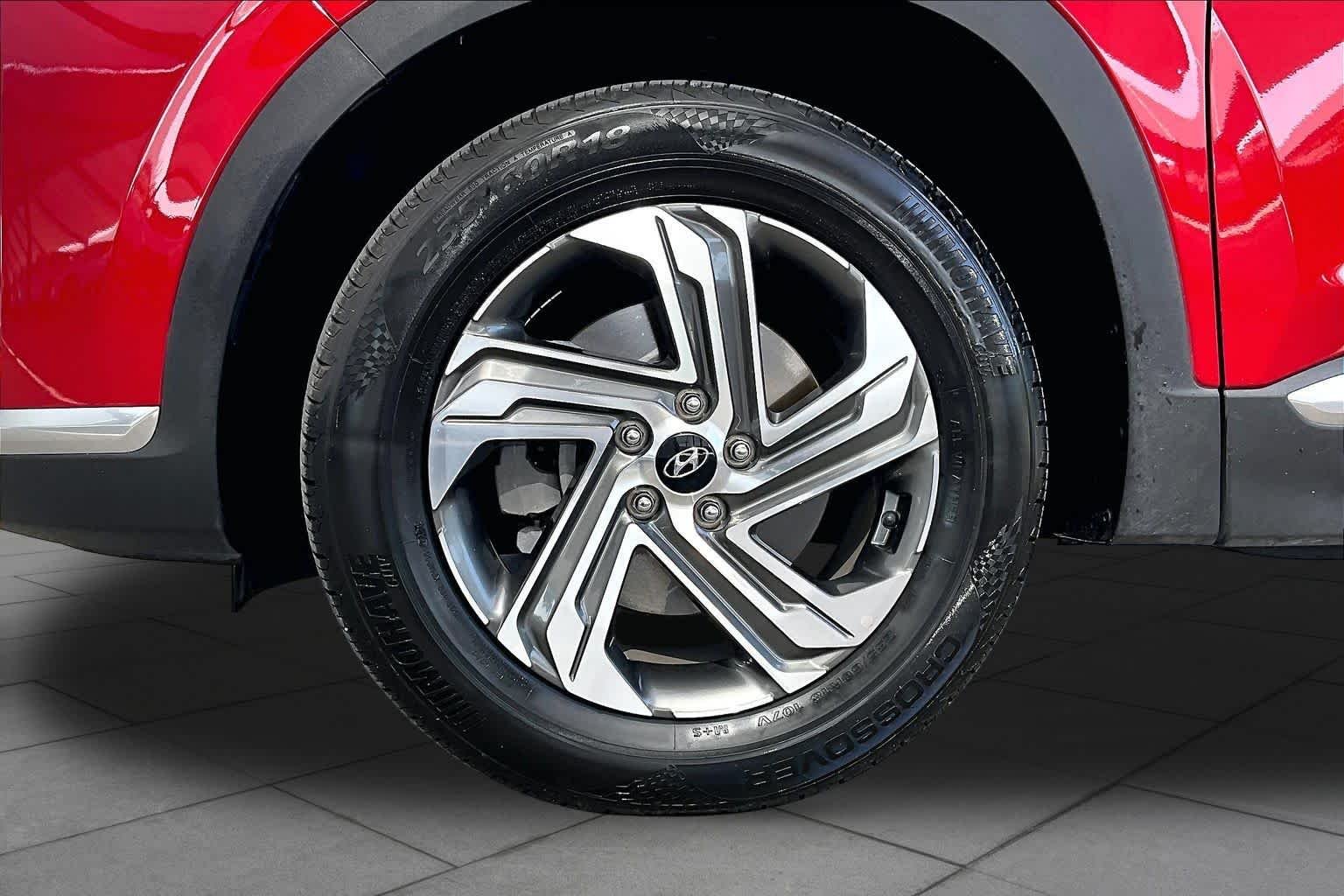 Used 2021 Calypso Red Hyundai SEL image 11