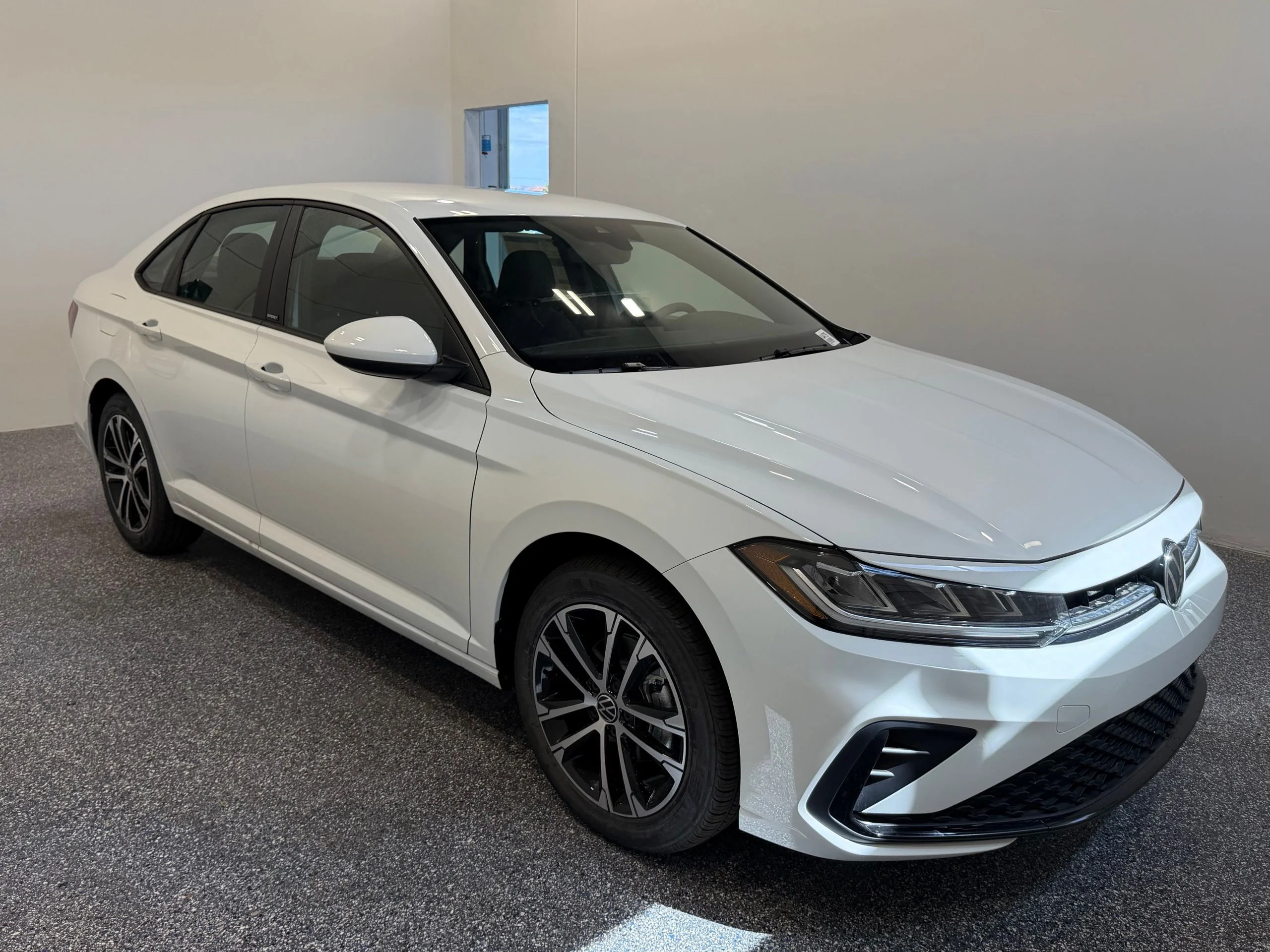 2026 Volkswagen Jetta Sport - Photo 9
