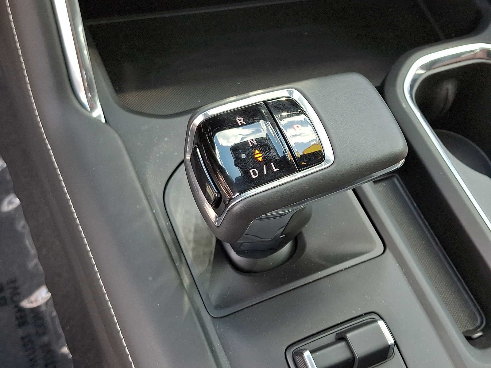 Used 2026 Titanium Rush Metallic GMC Denali Ultimate image 15